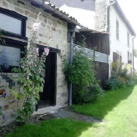 Maison De Charme Pres De Neufchateau Avec Jardin, Terrasse Et Jeux Exterieurs - Fr-1-589-163 *