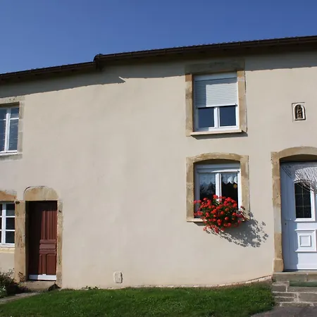 Maison De Charme Pres De Neufchateau Avec Jardin, Terrasse Et Jeux Exterieurs - Fr-1-589-163